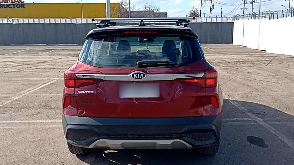 Kia Seltos 1.6 Ex 4x2 6mt 5p año 2022