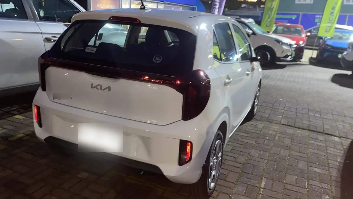 Kia Morning 1.0 Lx 4x2 Mt 5p año 2026