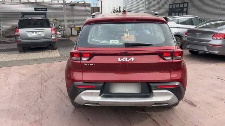 Kia Sonet 1.5 Ex Plus 4x2 2ab 6mt 5p año 2023