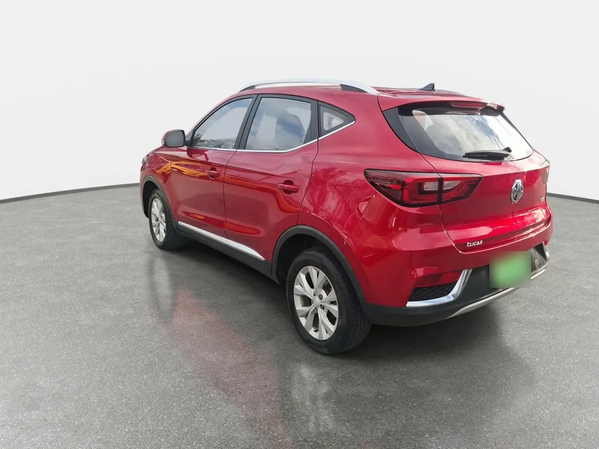 MG Mg Zs 1.5 Std Mt 5p año 2023