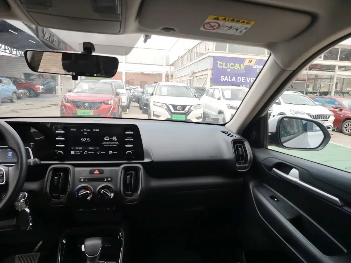 Kia Sonet 1.5 Ex 4x2 Ivt Ri At 5p año 2025