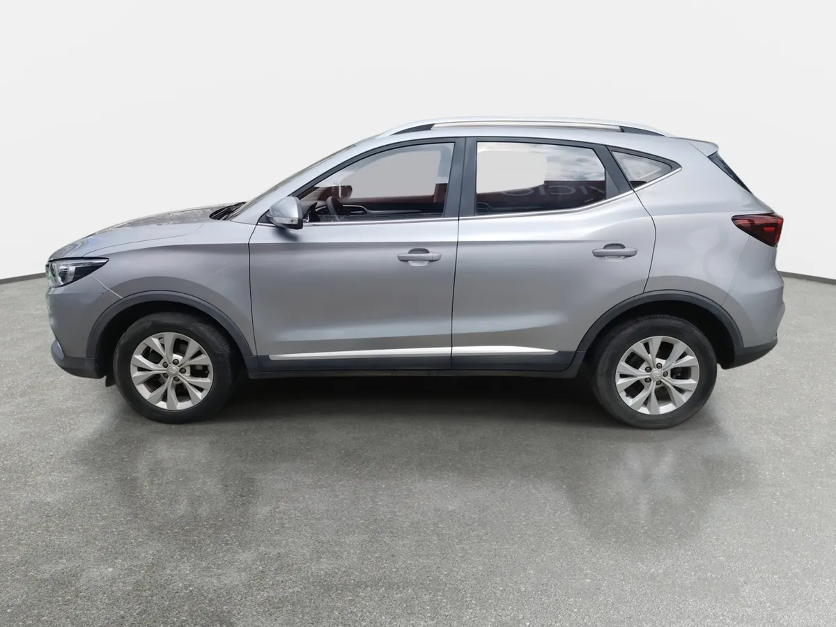 MG Mg Zs 1.5 Std 4x2 Mt 5p año 2023