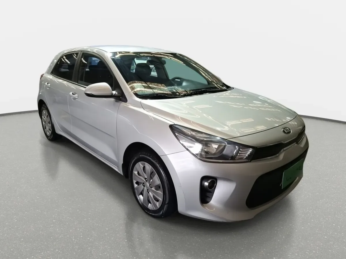 Kia Rio 5 1.4 Ex 4x2 6mt 5p año 2020