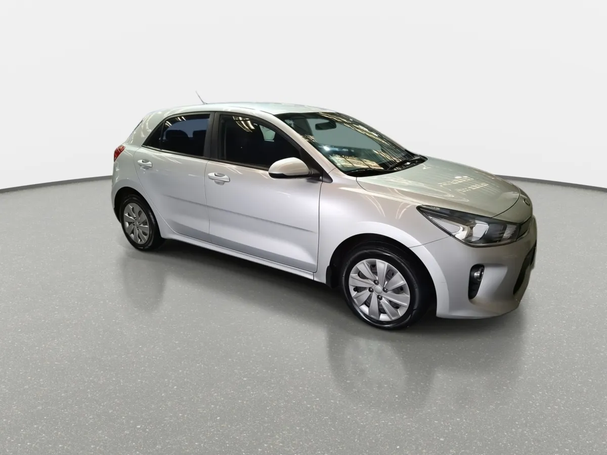 Kia Rio 5 1.4 Ex 4x2 6mt 5p año 2020