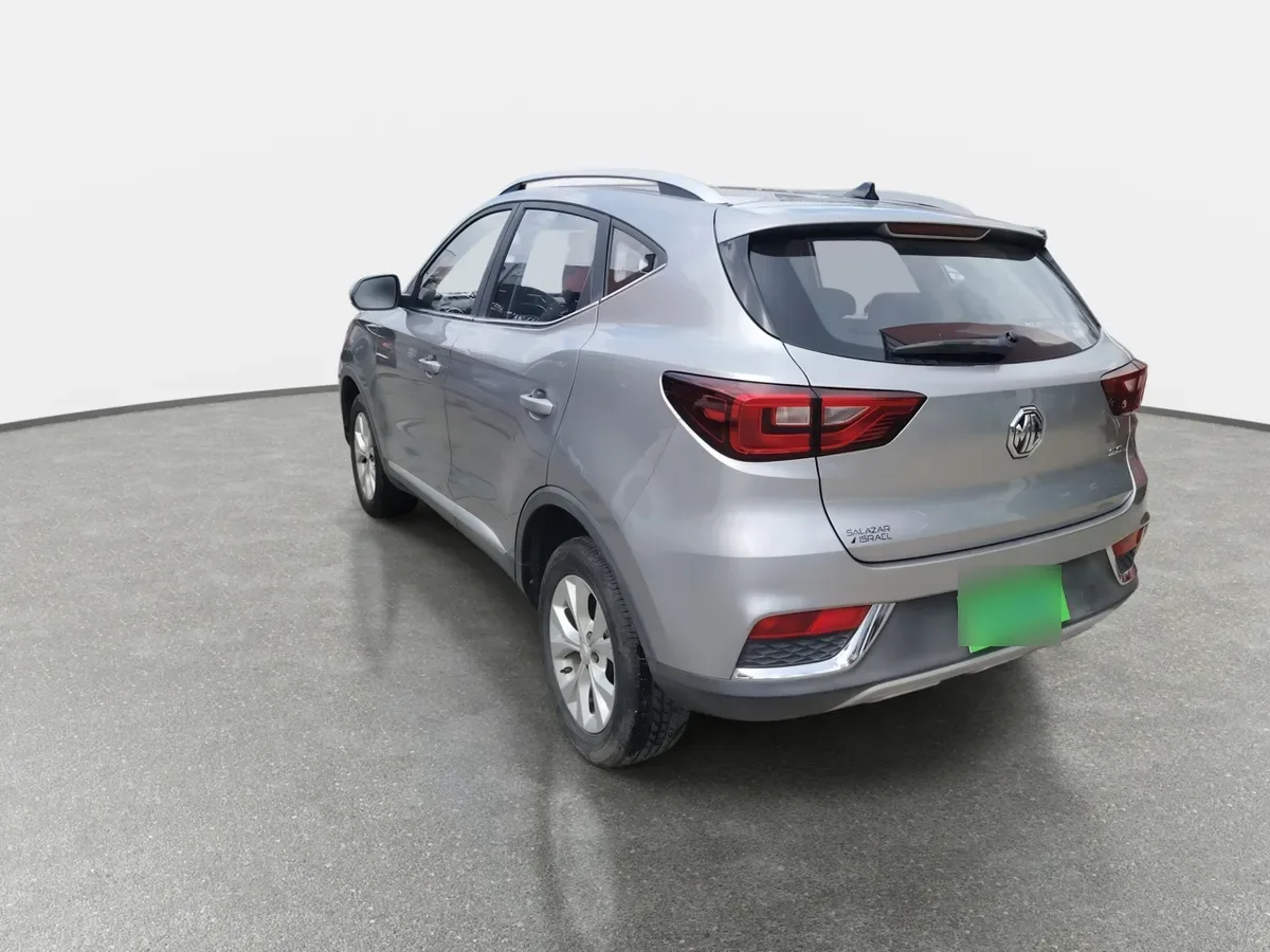 MG Mg Zs 1.5 Std 4x2 Mt 5p año 2023
