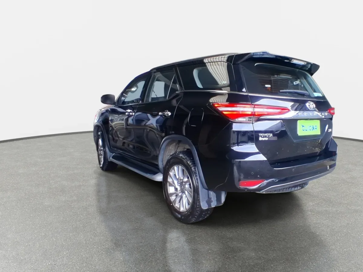 Toyota Fortunner 2.7 Srx 4x2 At 5p año 2022