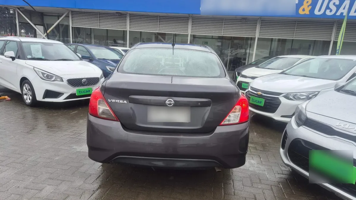 Nissan Versa 1.6 Sense 4x2 Mt 4p año 2019