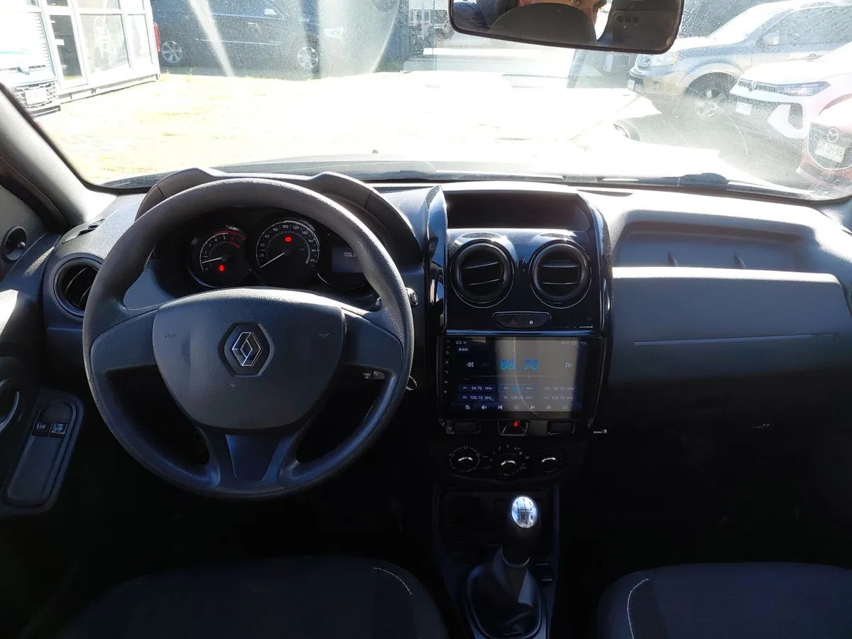Renault Duster 1.6 Life 4x2 5mt 5p año 2020