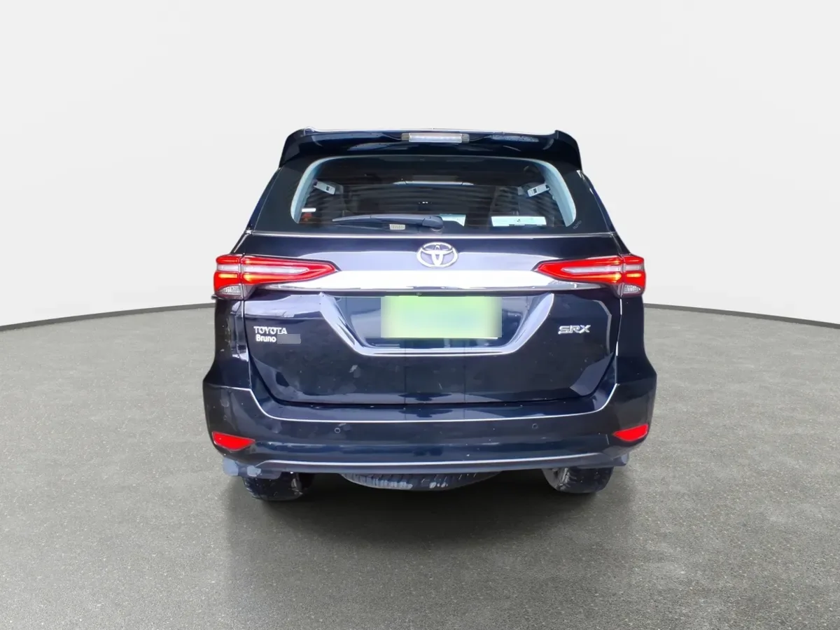 Toyota Fortunner 2.7 Srx 4x2 At 5p año 2022