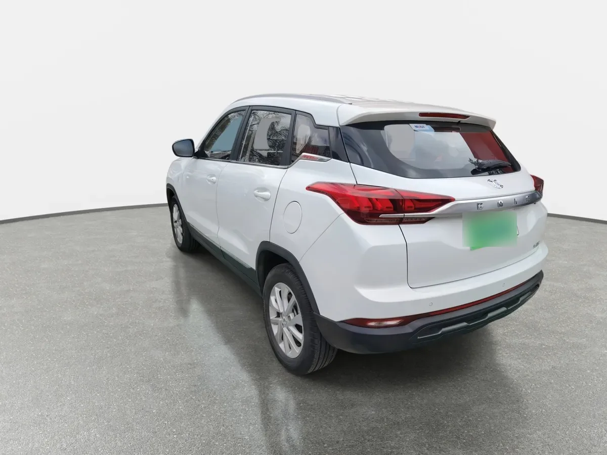 BAIC X35 1.5 Comfort 4x2 Mt 5p año 2023