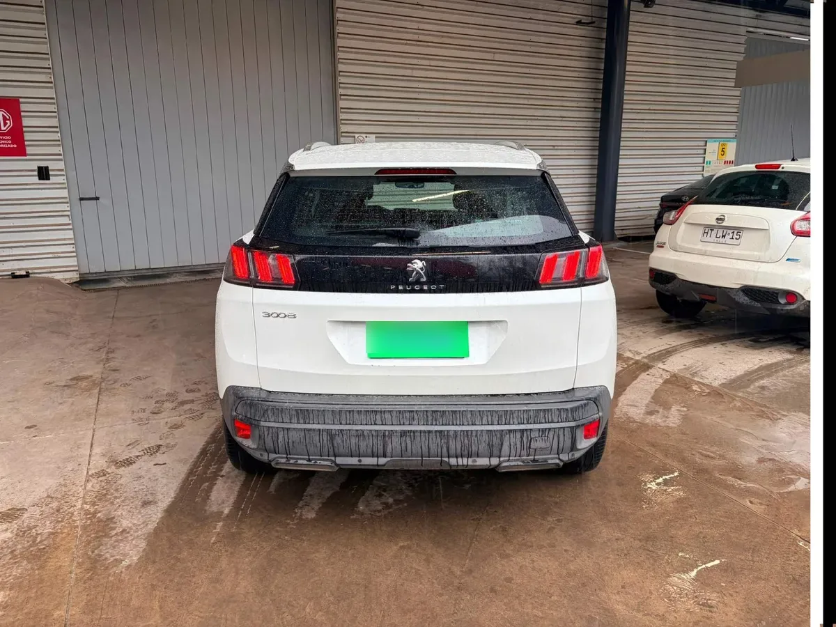 Peugeot 3008 1.5 Active Pack Bluehdi 4x2 130 Mt6 5p año 2022