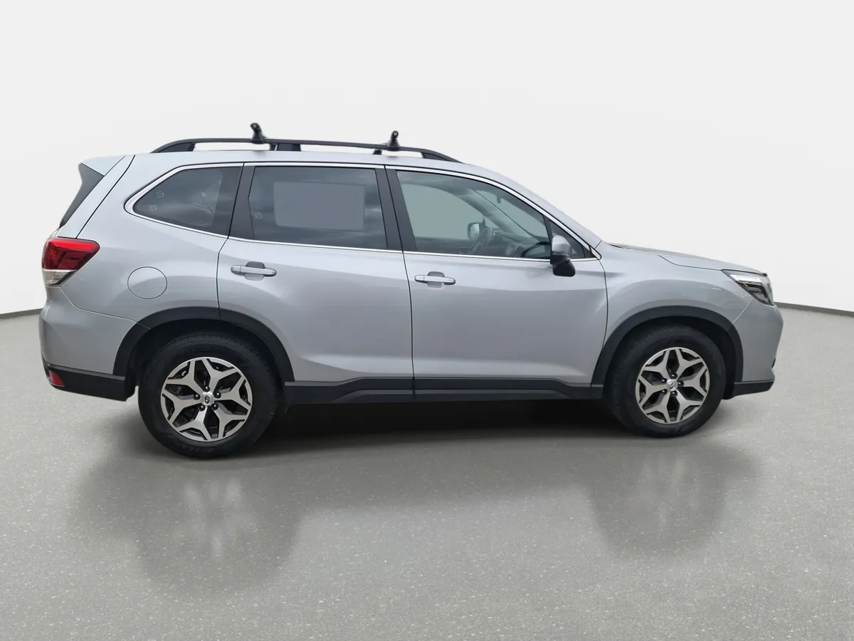 Subaru Forester 2.0i Dynamic Eyesight Awd At 5p año 2022