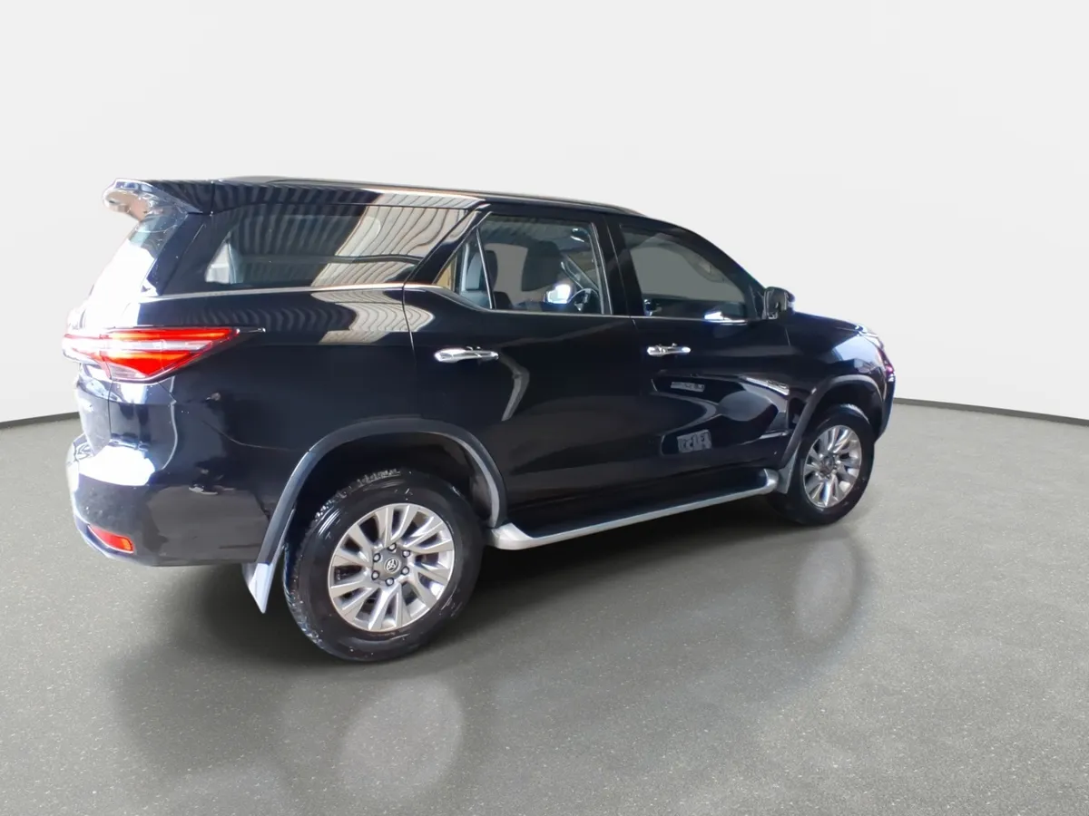 Toyota Fortunner 2.7 Srx 4x2 At 5p año 2022