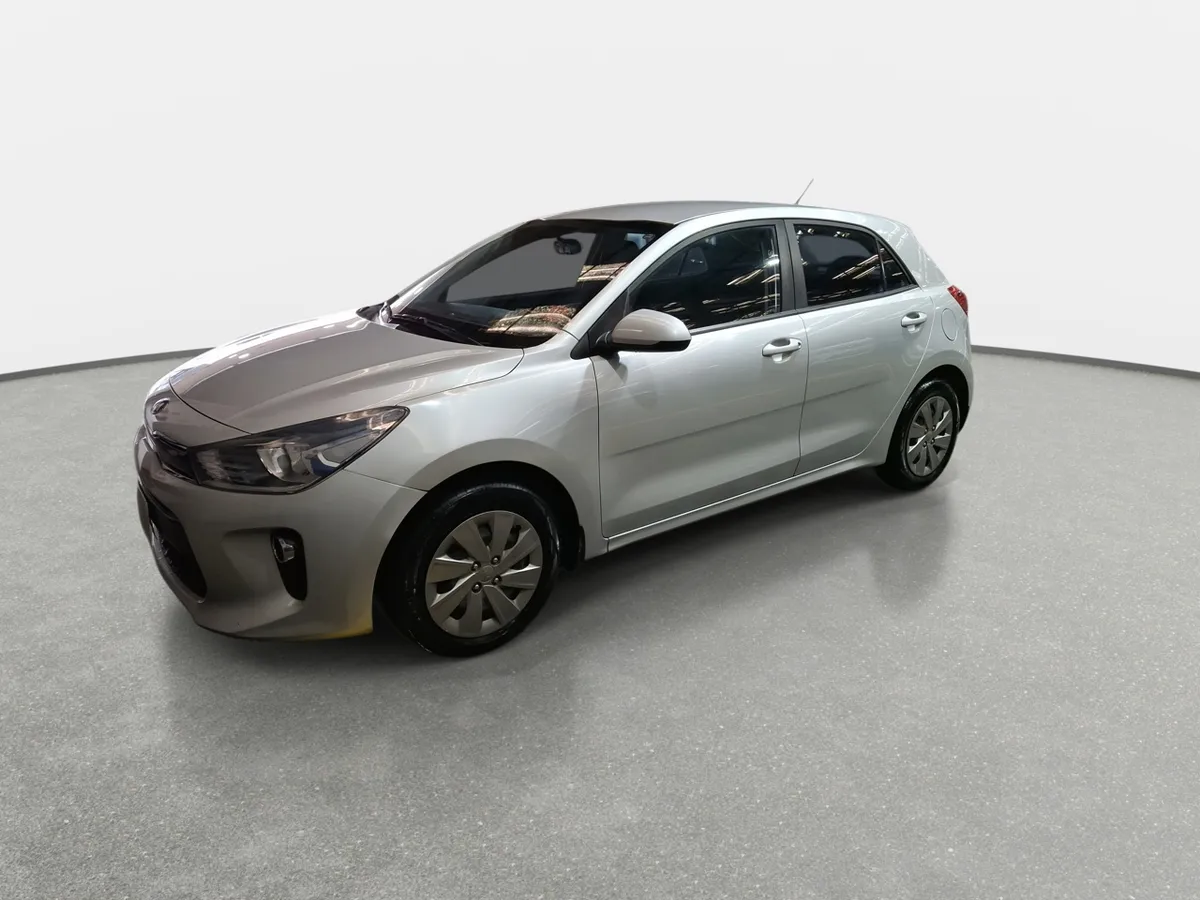 Kia Rio 5 1.4 Ex 4x2 6mt 5p año 2020