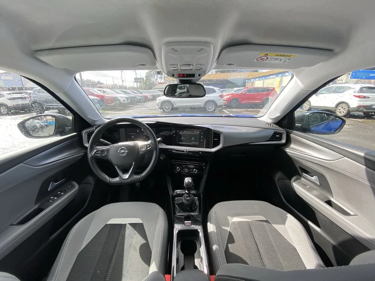Opel Mokka 1.2t Elegance 4x2 Mt6 5p año 2023