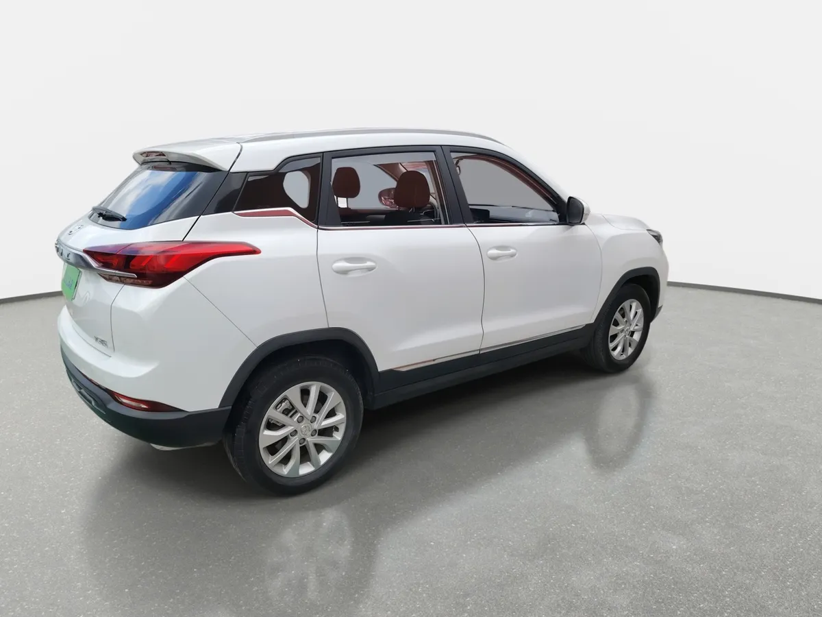 BAIC X35 1.5 Comfort 4x2 Mt 5p año 2023