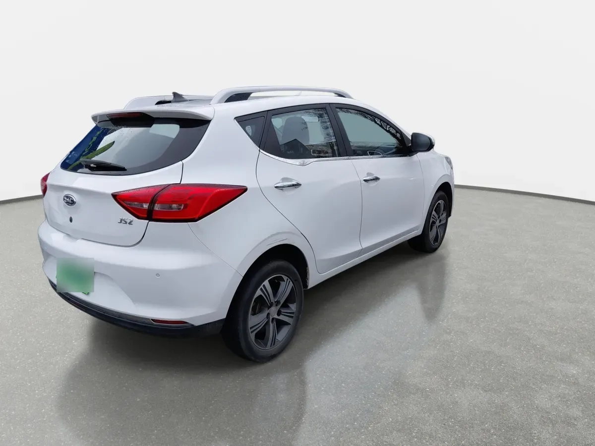 JAC Js2 1.5 Comfort 4x2 Mt 5p año 2022