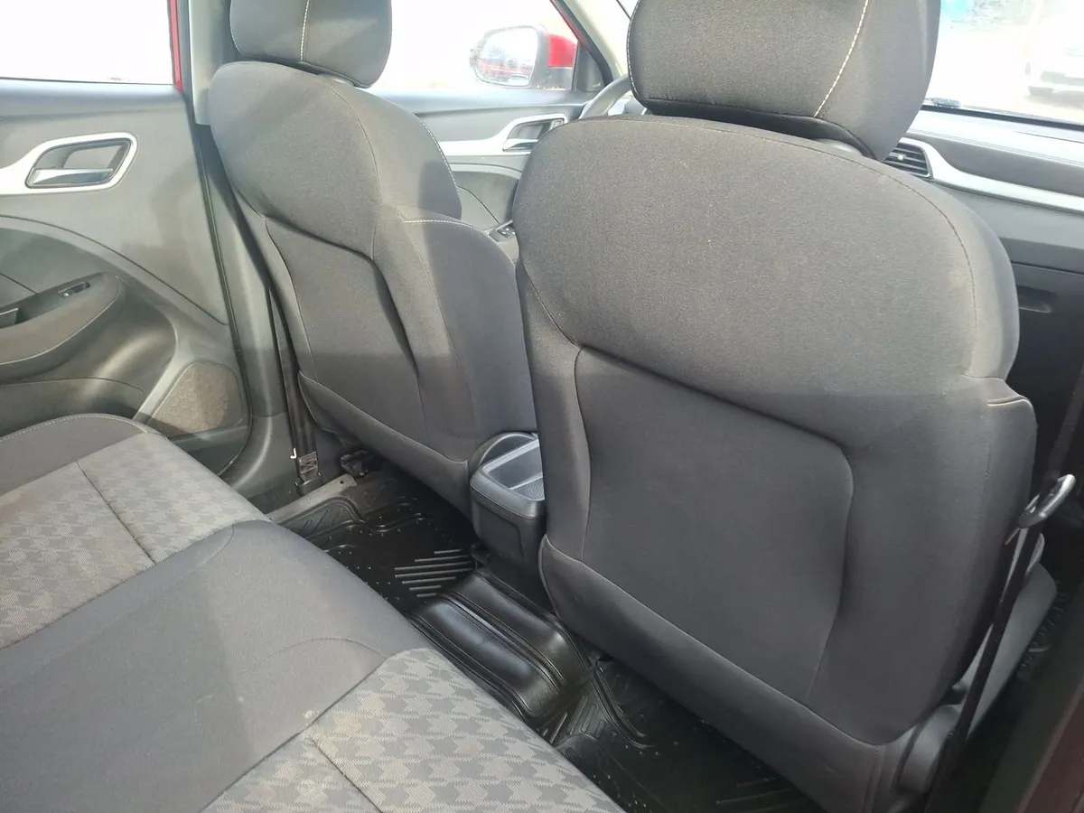 MG Mg Zs 1.5 Std Mt 5p año 2023