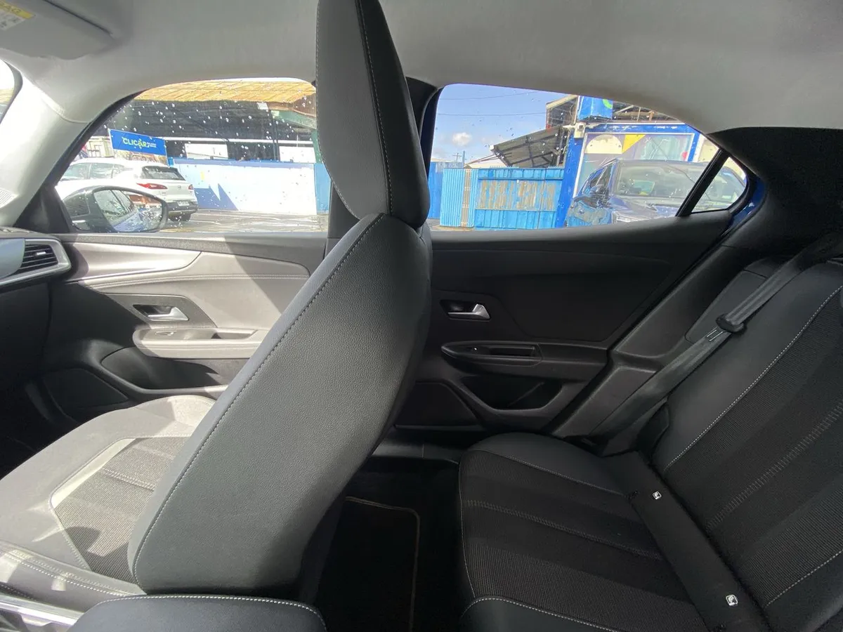 Opel Mokka 1.2t Elegance 4x2 Mt6 5p año 2023