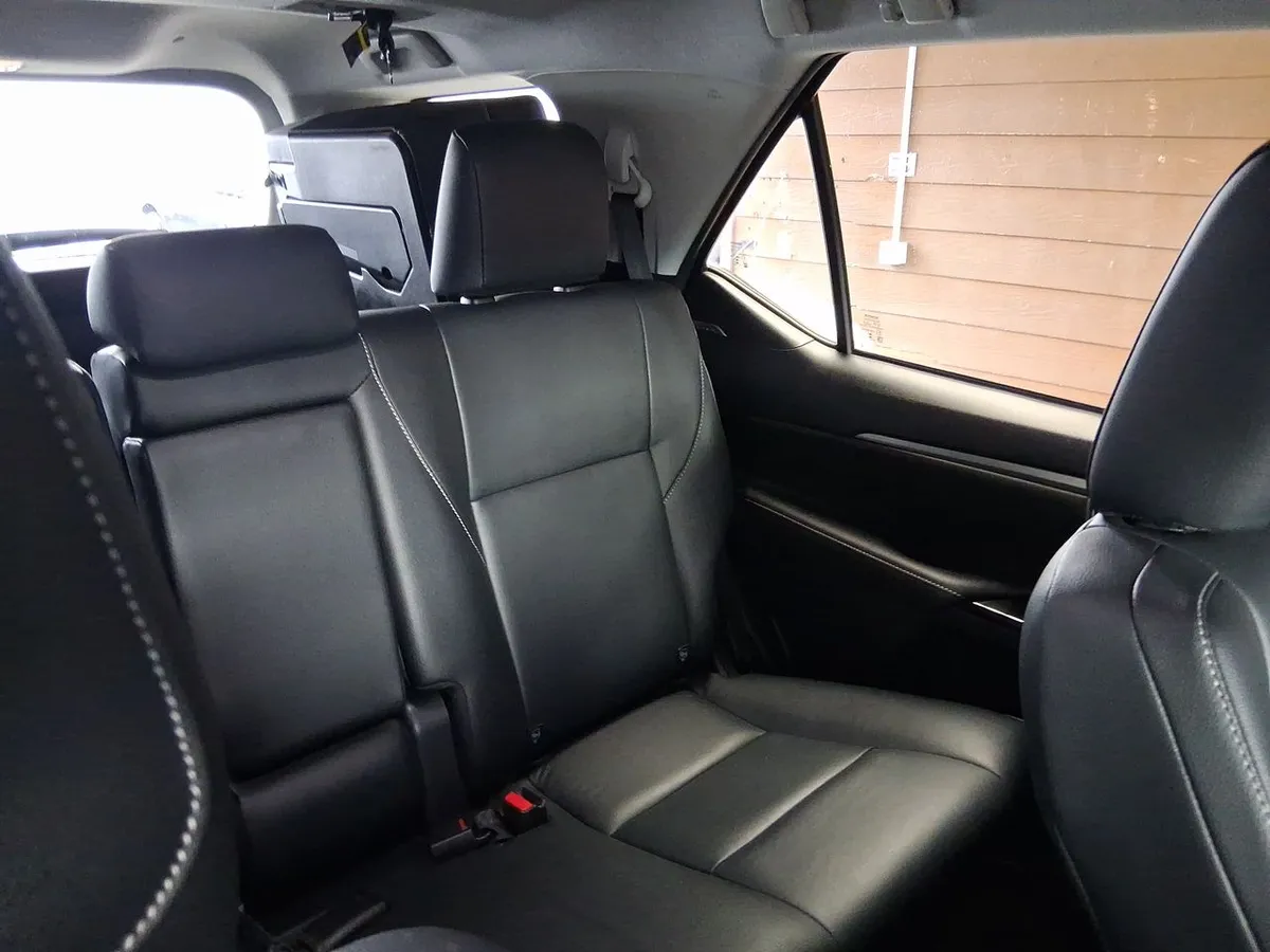 Toyota Fortunner 2.7 Srx 4x2 At 5p año 2022