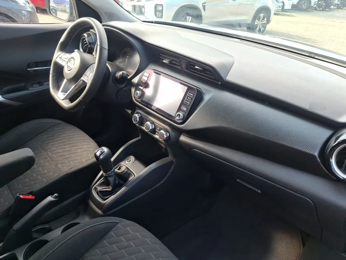 Nissan Kicks 1.6 Advance 4x2 Ncf Mt 5p año 2025