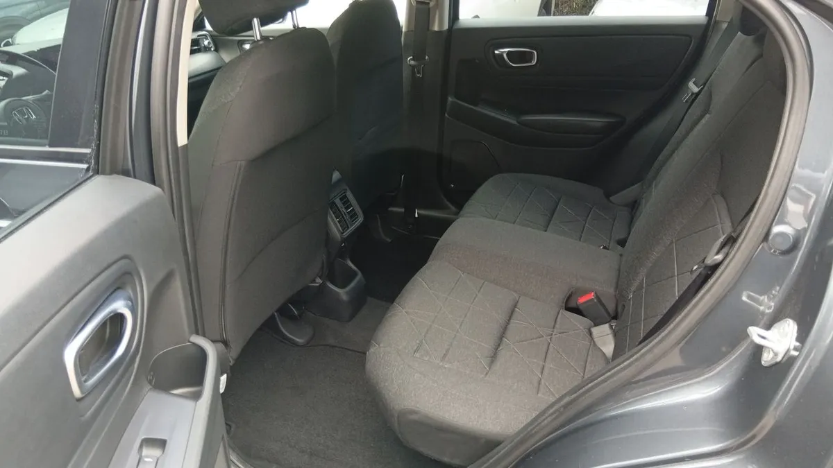 Honda Hr-V 1.5 Lx 4x2 Cvt At 5p año 2024