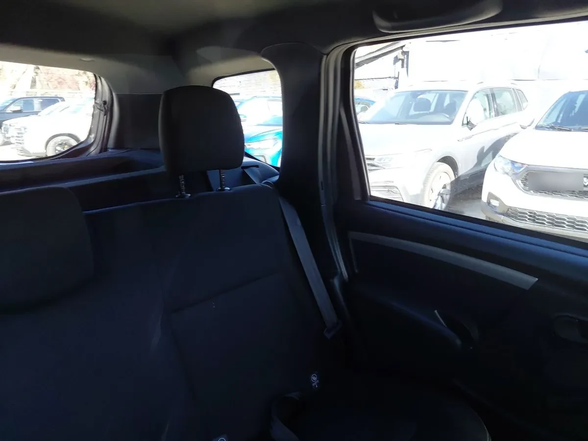 Renault Duster 1.6 Life 4x2 5mt 5p año 2020