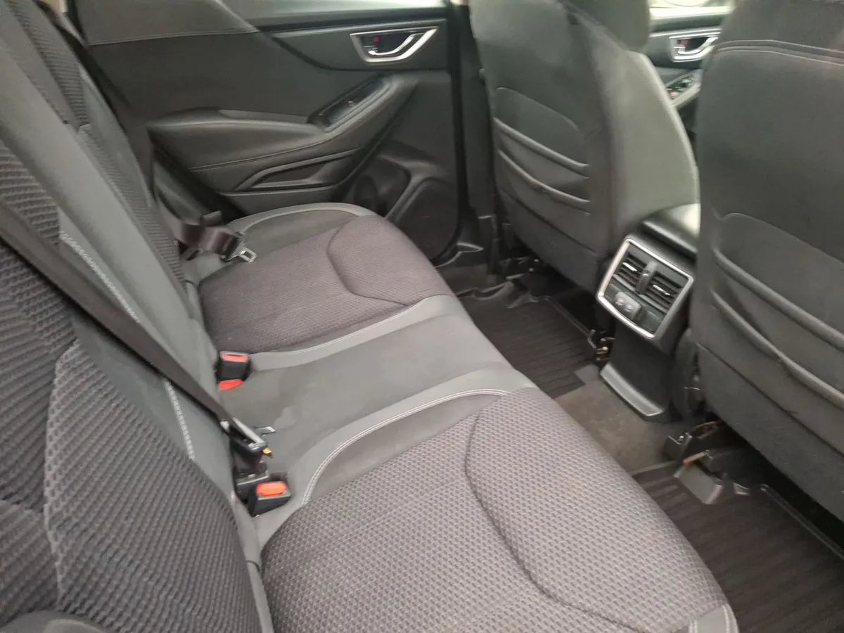 Subaru Forester 2.0i Dynamic Eyesight Awd At 5p año 2022