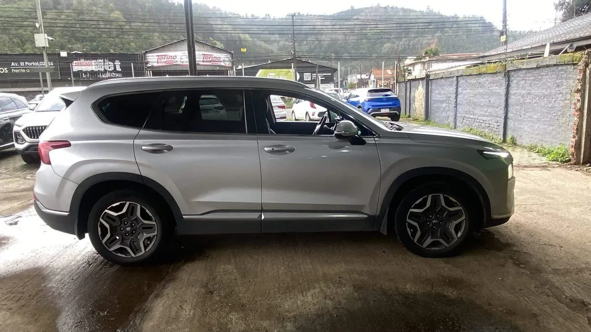 Hyundai Santa Fe 2.2 Limited Crdi Diesel 4wd E6 At 5p año 2021