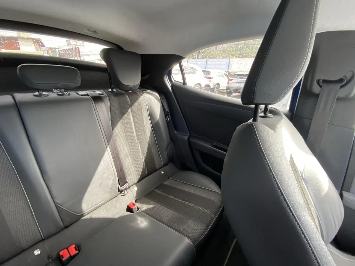 Opel Mokka 1.2t Elegance 4x2 Mt6 5p año 2023