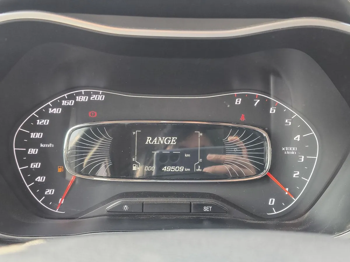 Chevrolet Groove 1.5 Premier 4x2 Mt 5p año 2023