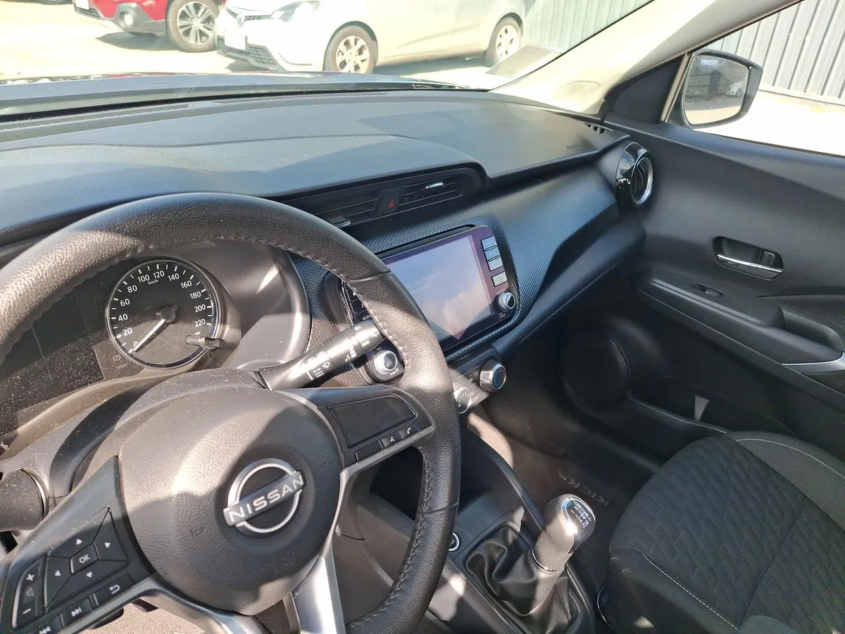 Nissan Kicks 1.6 Advance 4x2 Ncf Mt 5p año 2025