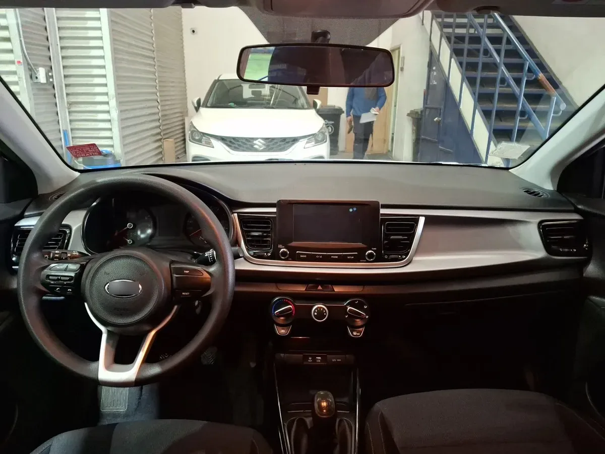 Kia Rio 5 1.4 Ex 4x2 6mt 5p año 2020