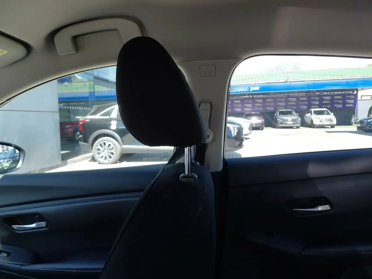 Nissan Sentra 2.0 Sense 4x2 Mt 4p año 2022