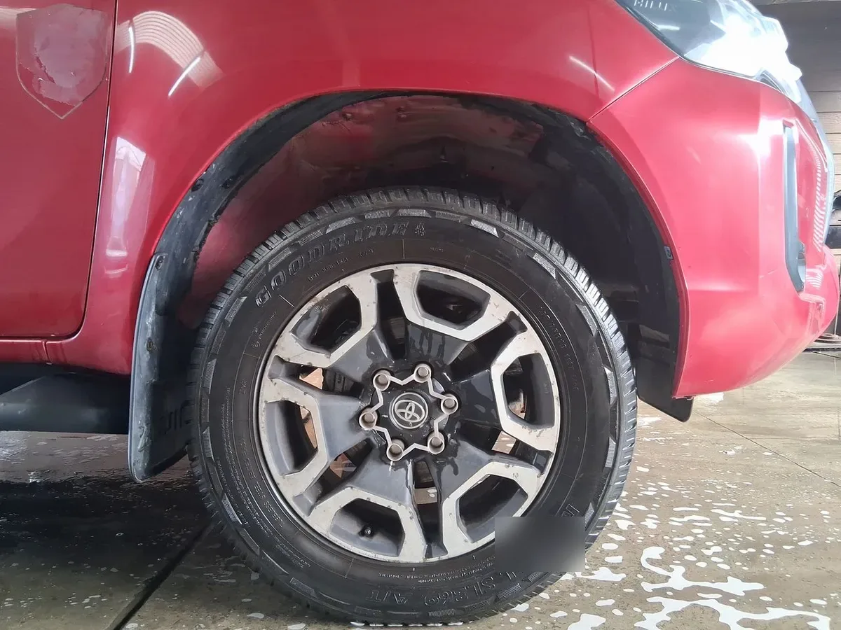 Toyota Hilux 2.8 Srv Diesel 4x4 Dob. Cab. At 4p año 2024