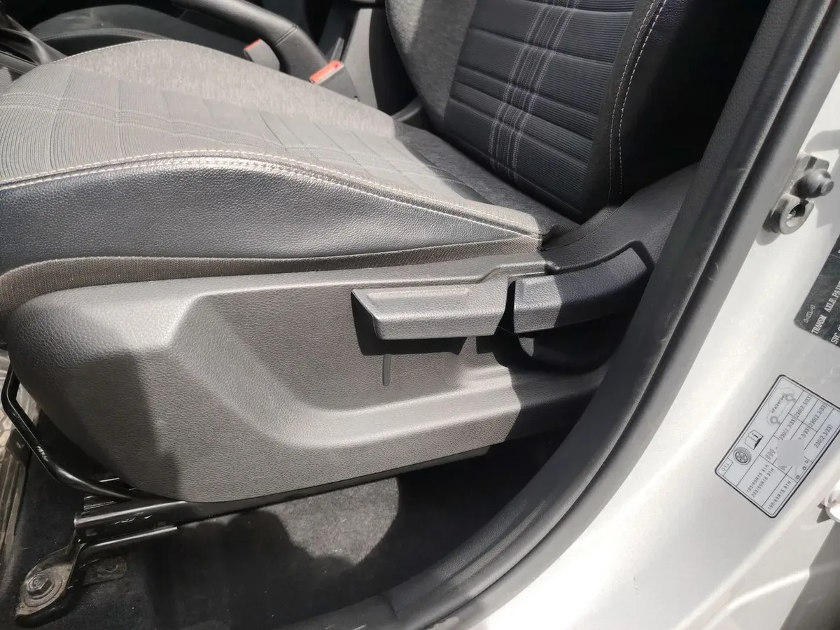 Kia Sonet 1.5 Ex 4x2 Ivt Ri At 5p año 2025