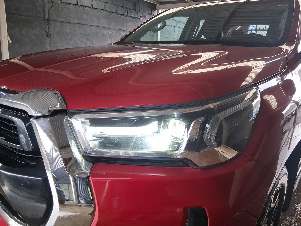 Toyota Hilux 2.8 Srv Diesel 4x4 Dob. Cab. At 4p año 2024