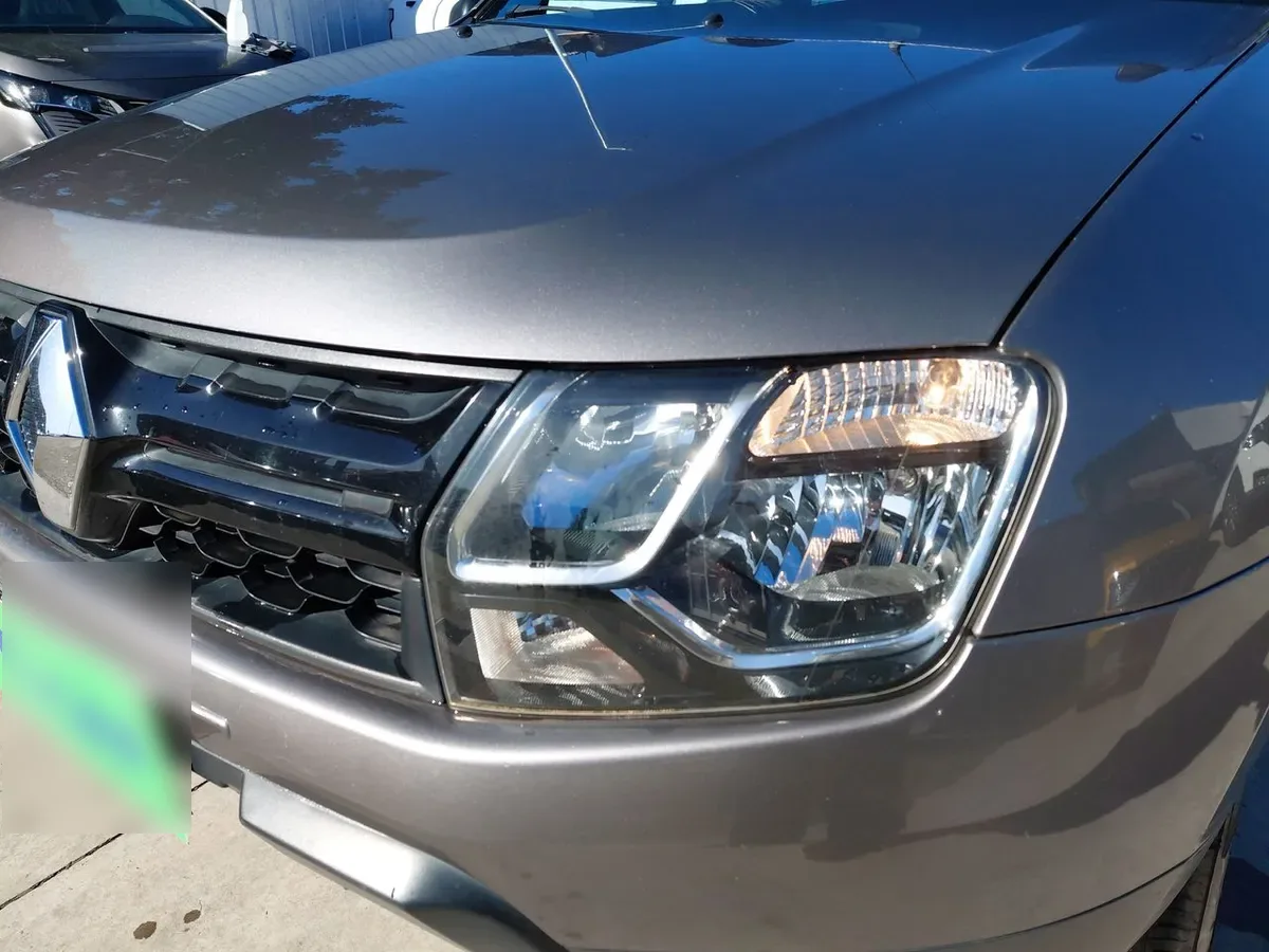 Renault Duster 1.6 Life 4x2 5mt 5p año 2020