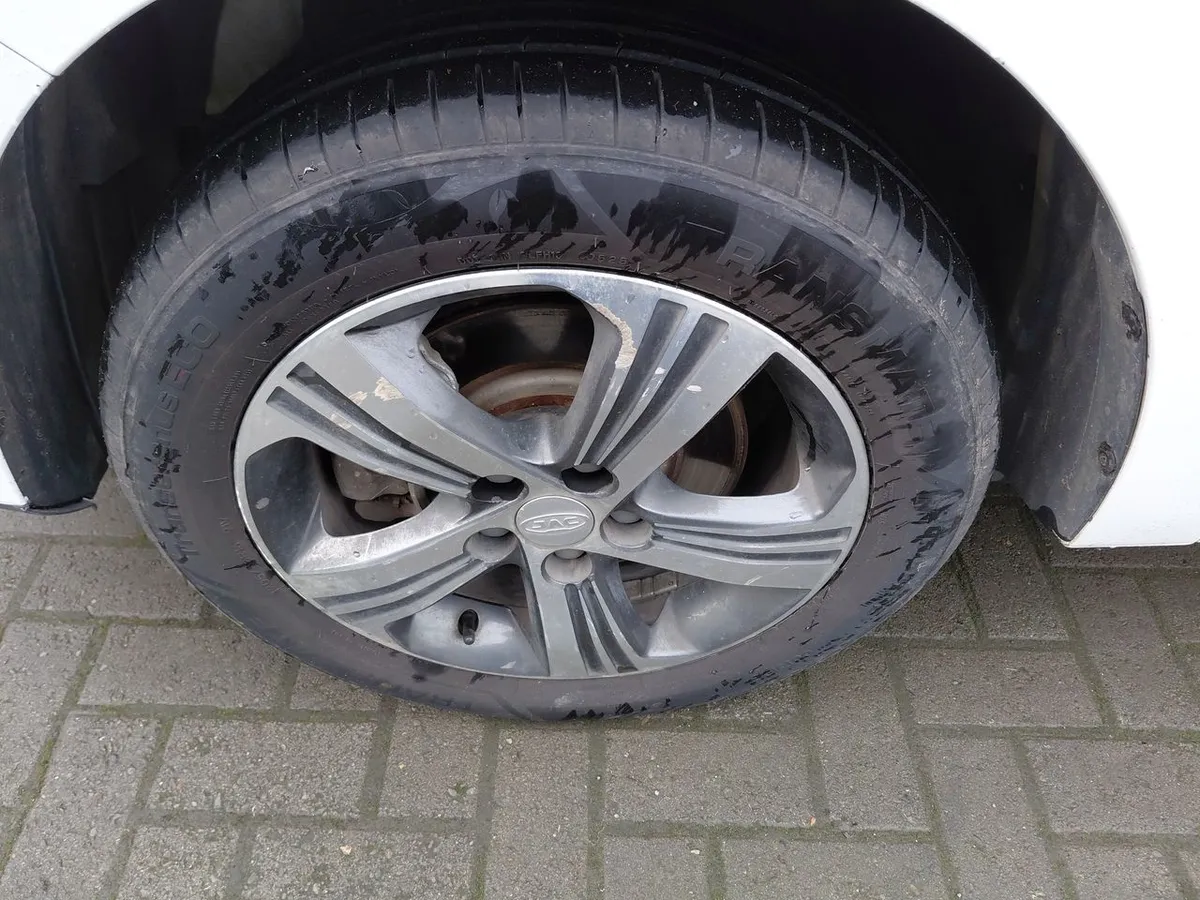 JAC Js2 1.5 Comfort 4x2 Mt 5p año 2022