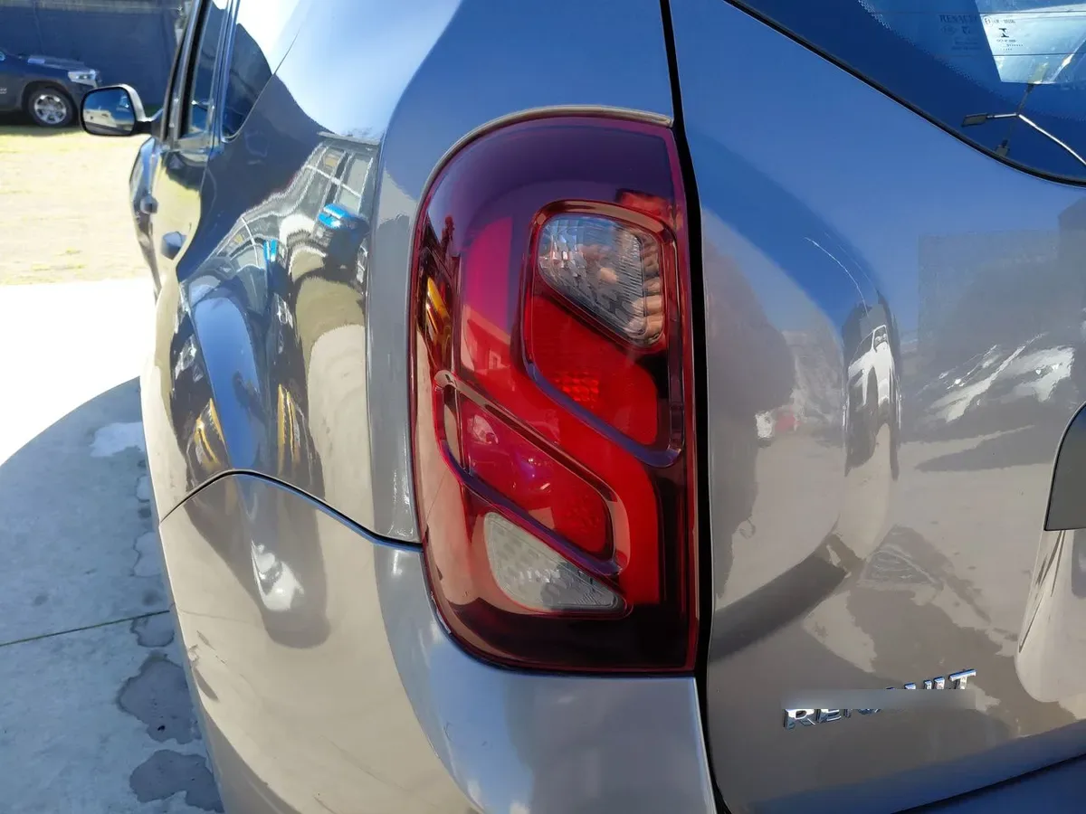 Renault Duster 1.6 Life 4x2 5mt 5p año 2020