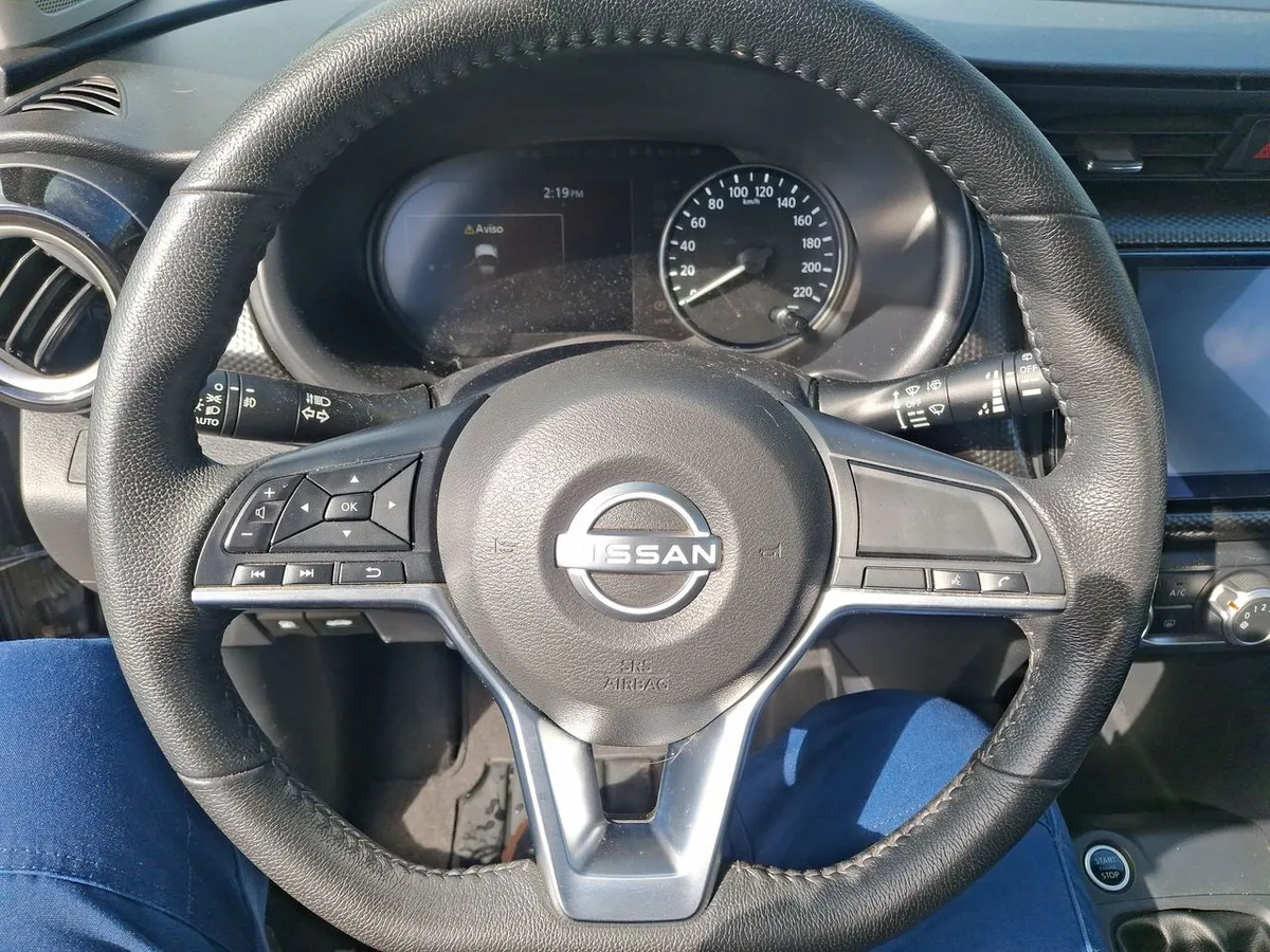 Nissan Kicks 1.6 Advance 4x2 Ncf Mt 5p año 2025