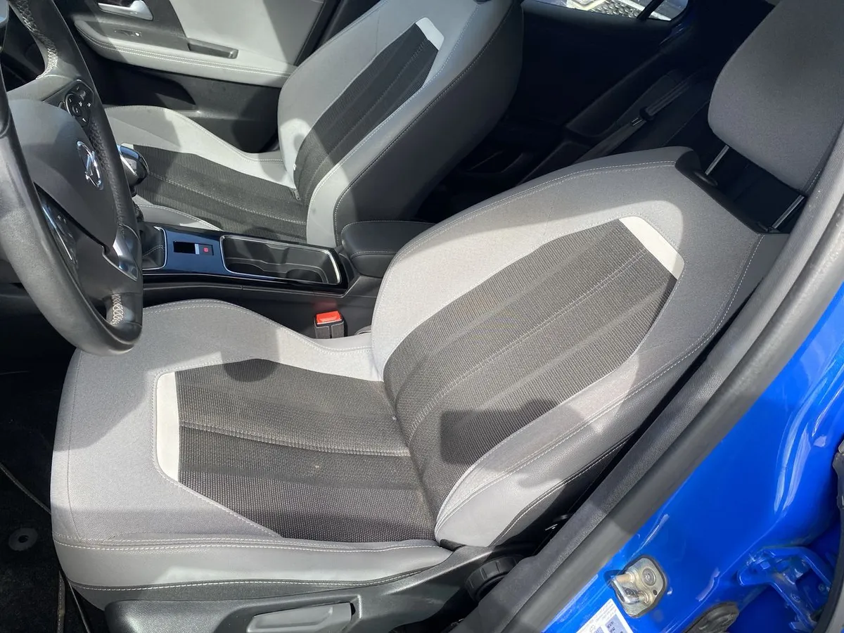 Opel Mokka 1.2t Elegance 4x2 Mt6 5p año 2023