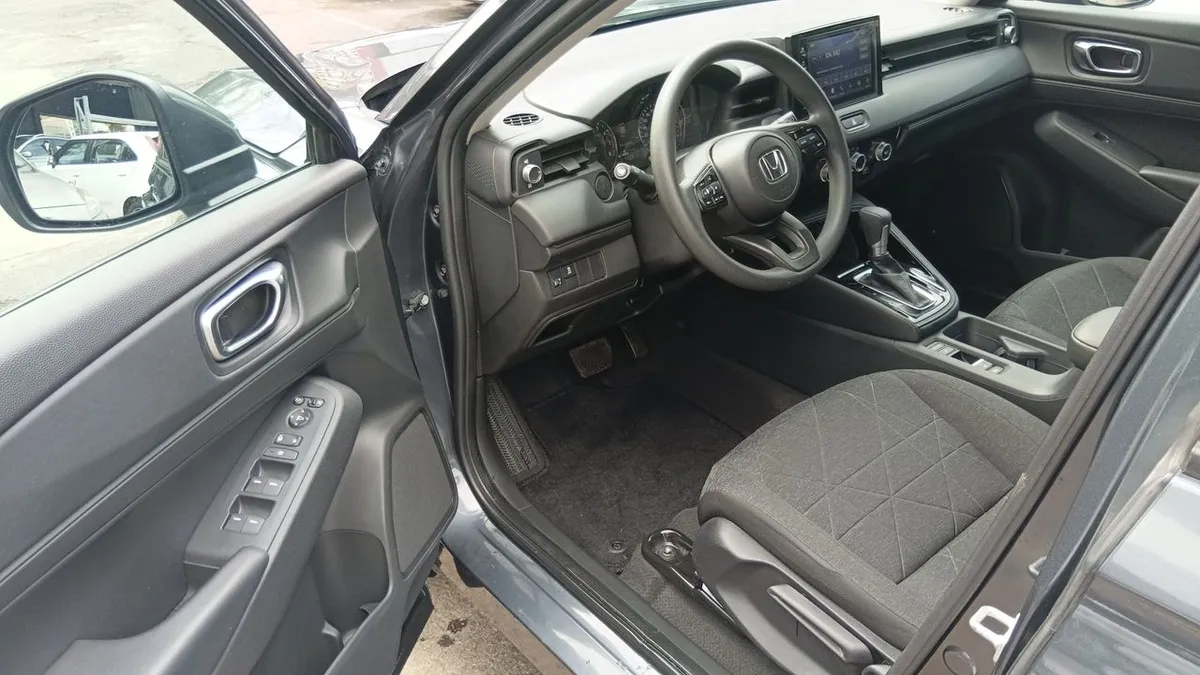 Honda Hr-V 1.5 Lx 4x2 Cvt At 5p año 2024