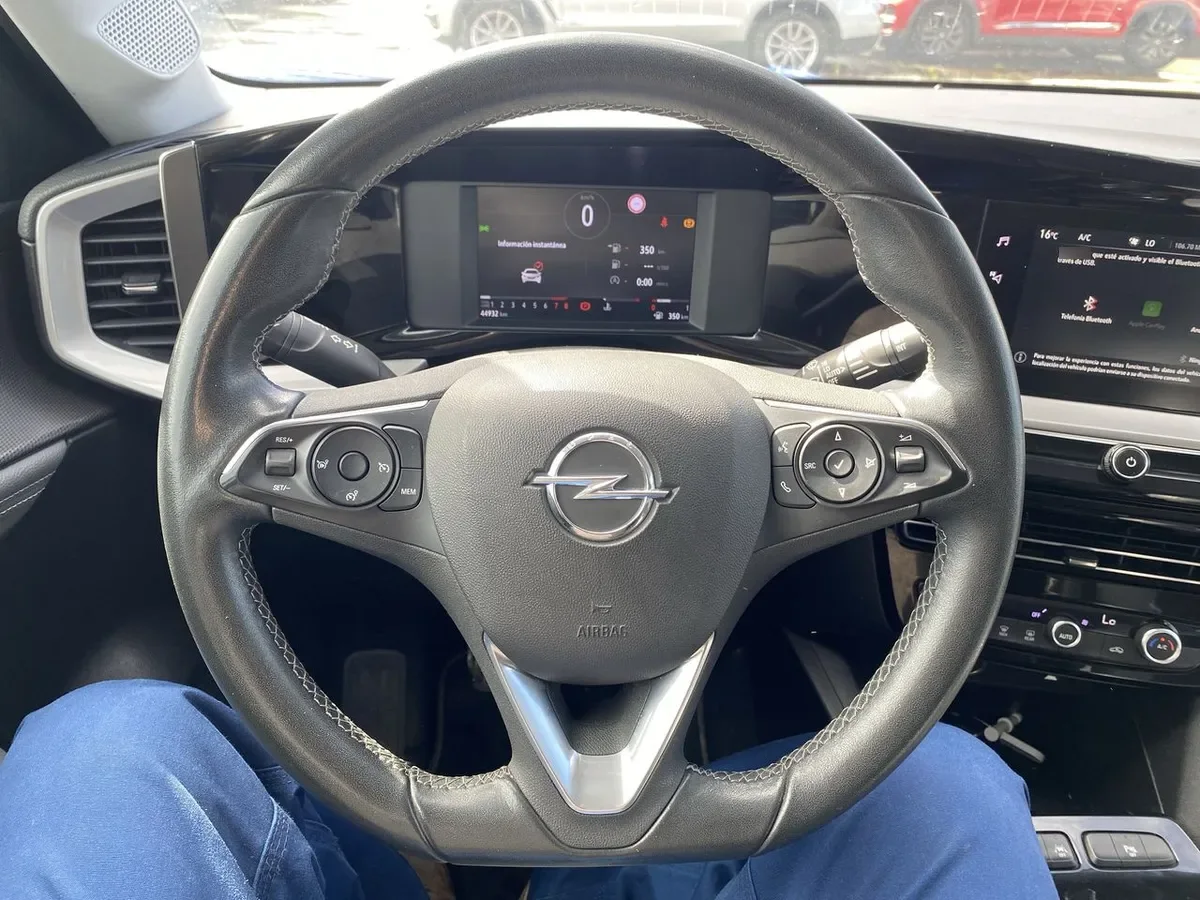 Opel Mokka 1.2t Elegance 4x2 Mt6 5p año 2023