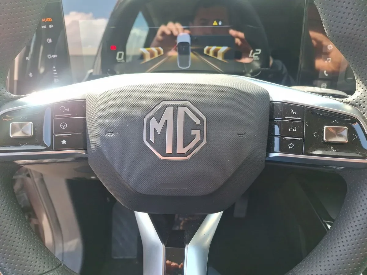 MG One 1.5t Com 4x2 Cvt At 5p año 2024