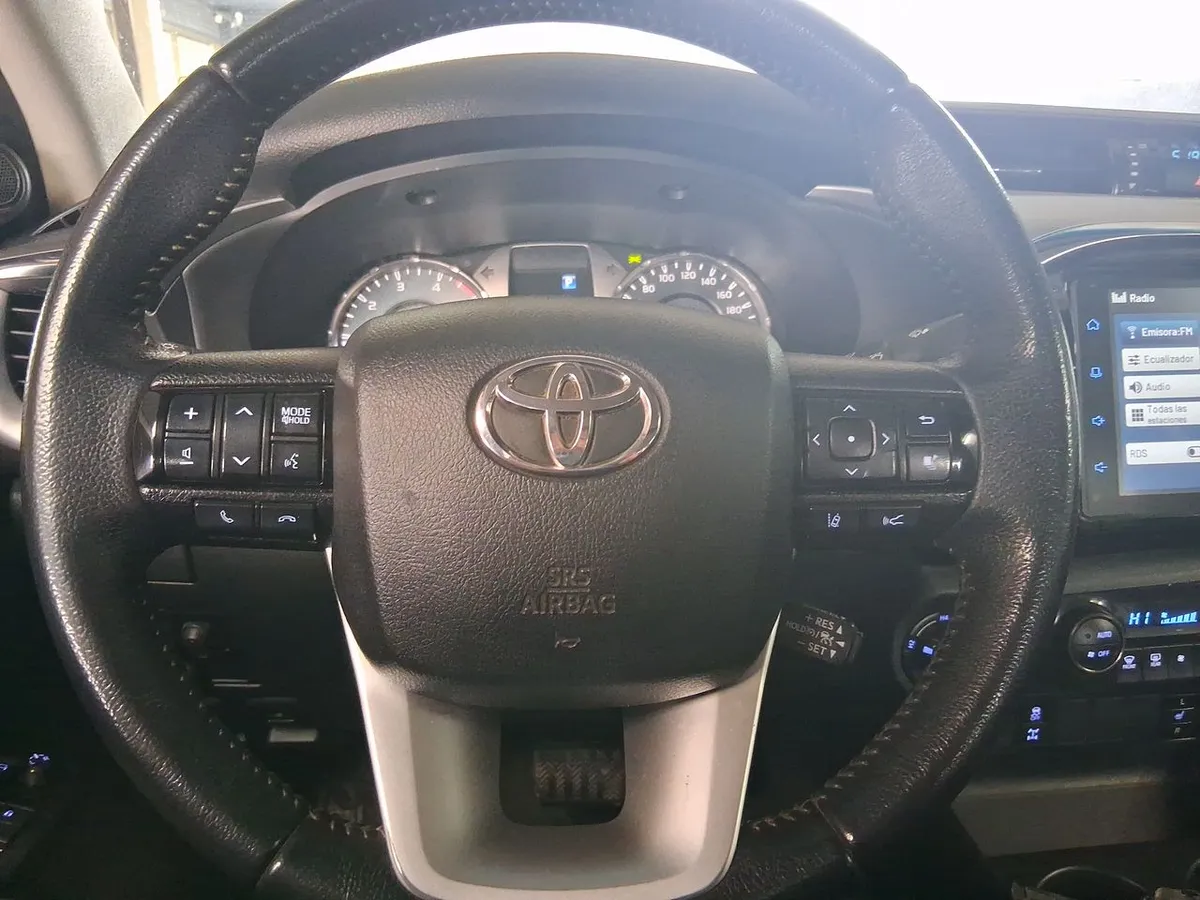 Toyota Hilux 2.8 Srv Diesel 4x4 Dob. Cab. At 4p año 2024