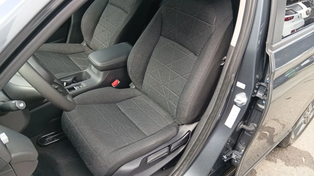 Honda Hr-V 1.5 Lx 4x2 Cvt At 5p año 2024