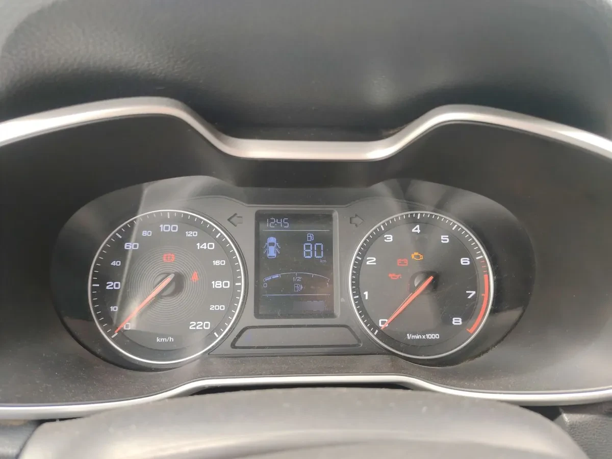MG Mg Zs 1.5 Std 4x2 Mt 5p año 2023