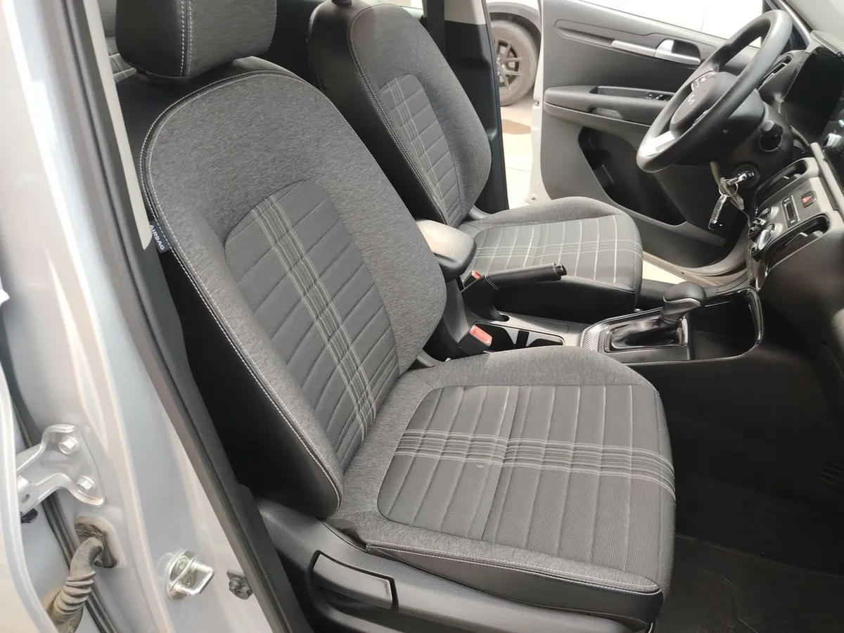 Kia Sonet 1.5 Ex 4x2 Ivt Ri At 5p año 2025