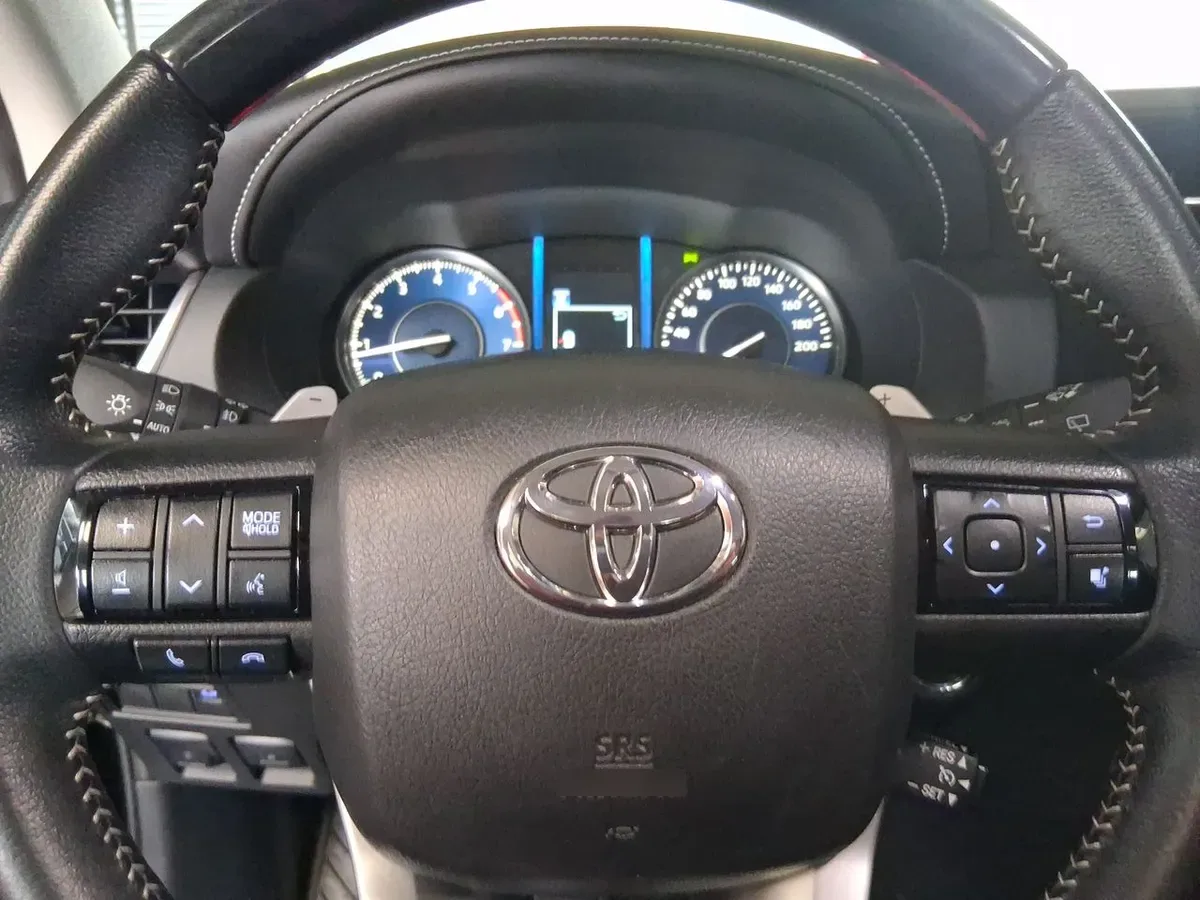 Toyota Fortunner 2.7 Srx 4x2 At 5p año 2022